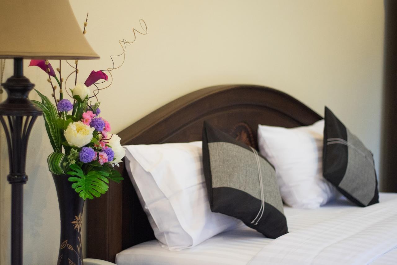 Nanbaankhun Hotel Екстериор снимка