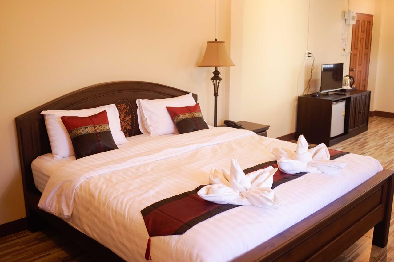 Nanbaankhun Hotel Екстериор снимка