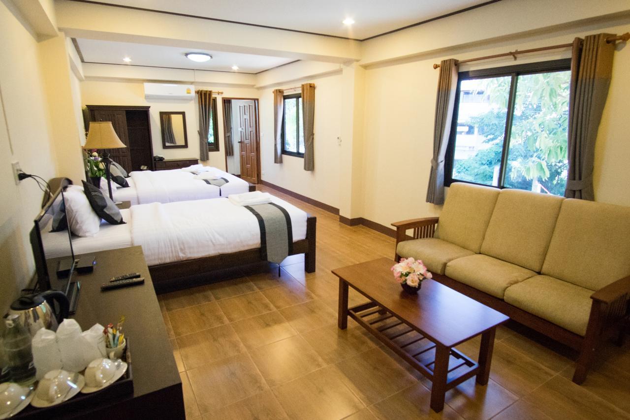 Nanbaankhun Hotel Екстериор снимка