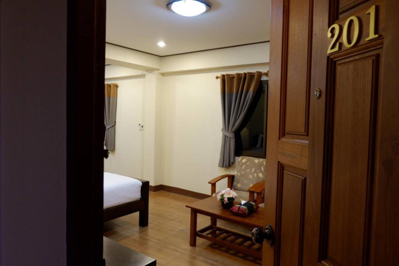Nanbaankhun Hotel Екстериор снимка