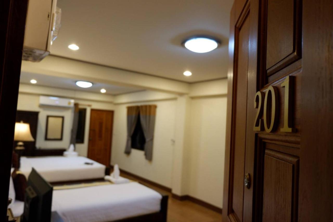 Nanbaankhun Hotel Екстериор снимка