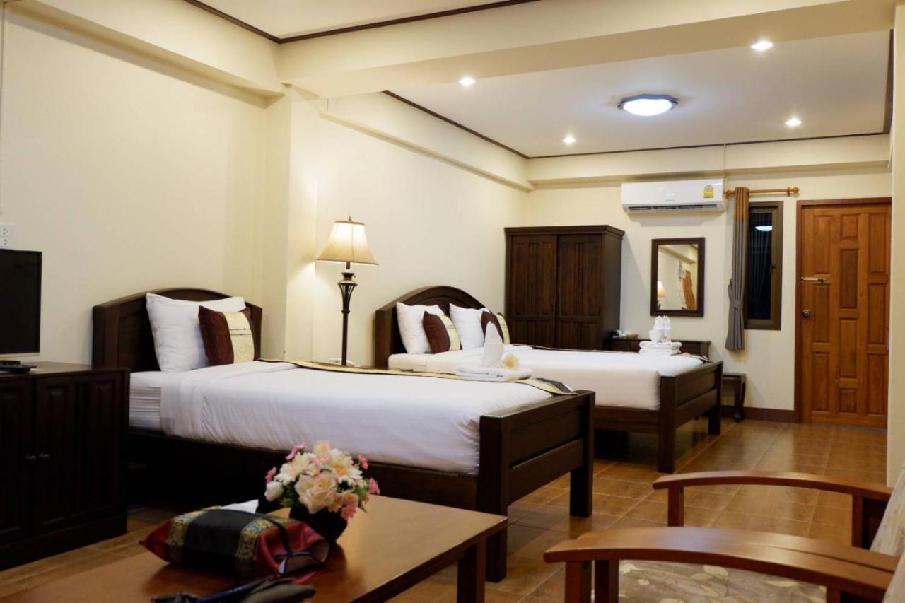 Nanbaankhun Hotel Екстериор снимка
