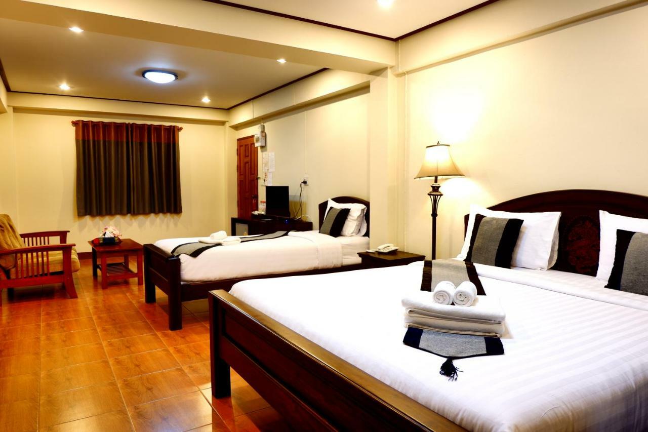 Nanbaankhun Hotel Екстериор снимка